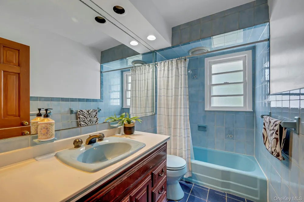 67 Malvern Lane Scarsdale, NY 10583