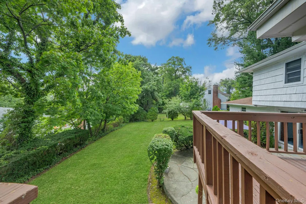 67 Malvern Lane Scarsdale, NY 10583