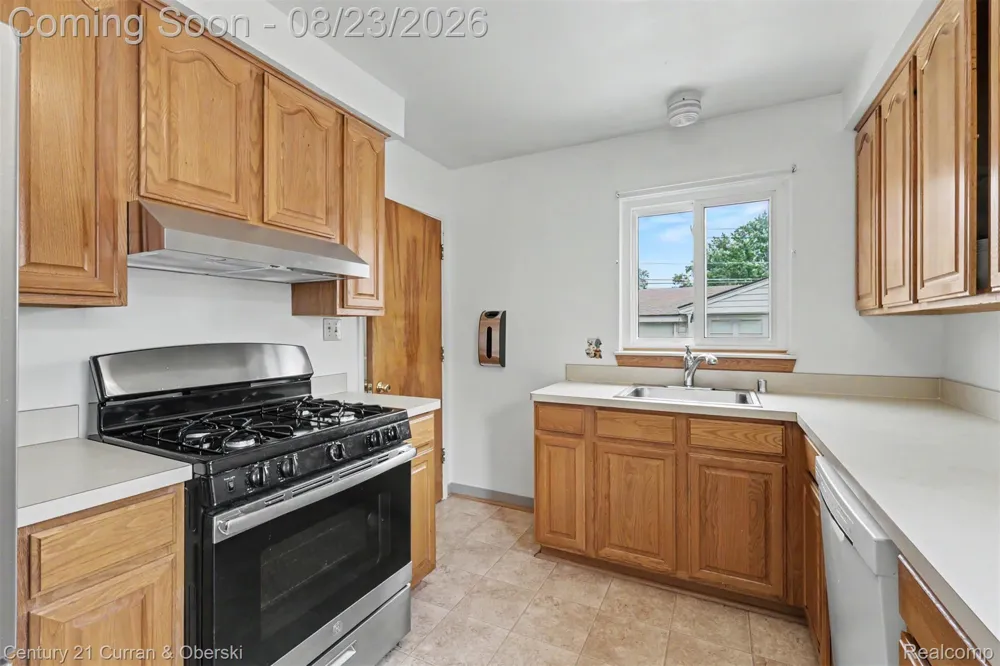 31512 Joy Road Livonia City, MI 48150