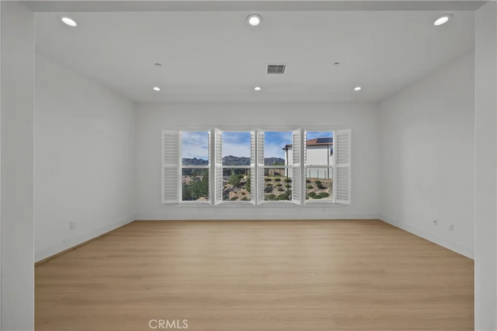 20638 W Deer Grass Ct Court Porter Ranch, CA 91326