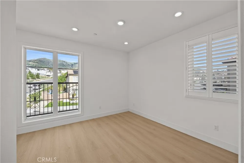 20638 W Deer Grass Ct Court Porter Ranch, CA 91326