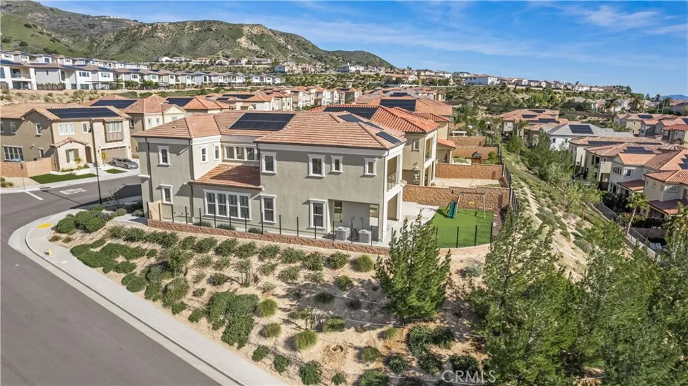 20638 W Deer Grass Ct Court Porter Ranch, CA 91326