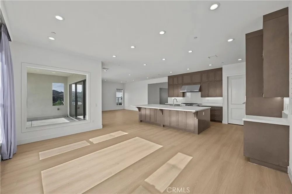 20638 W Deer Grass Ct Court Porter Ranch, CA 91326