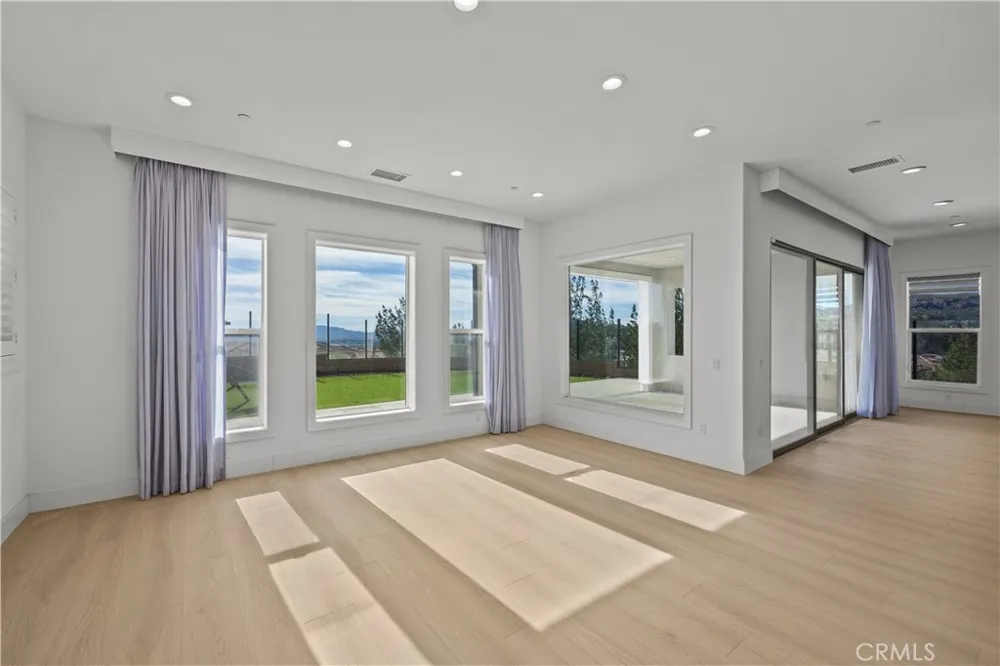 20638 W Deer Grass Ct Court Porter Ranch, CA 91326