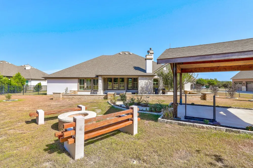 335 Bold Sundown Liberty Hill, TX 78642