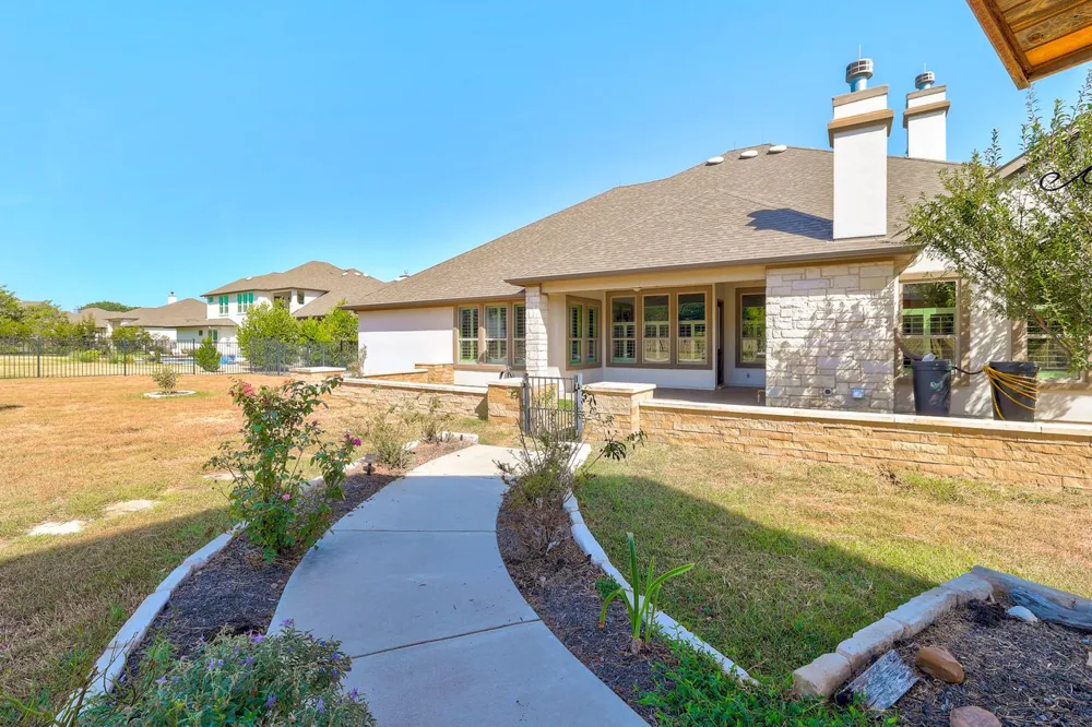335 Bold Sundown Liberty Hill, TX 78642