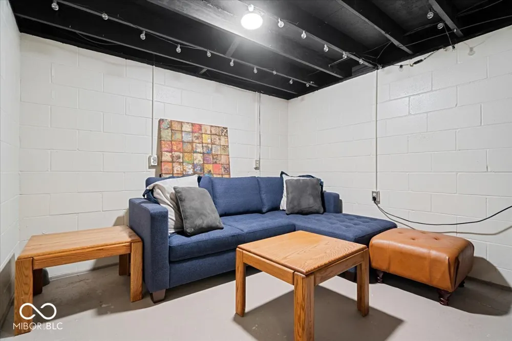 1134 E 56th Street Indianapolis, IN 46220