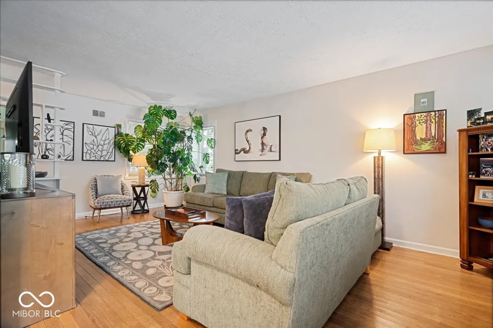 1134 E 56th Street Indianapolis, IN 46220