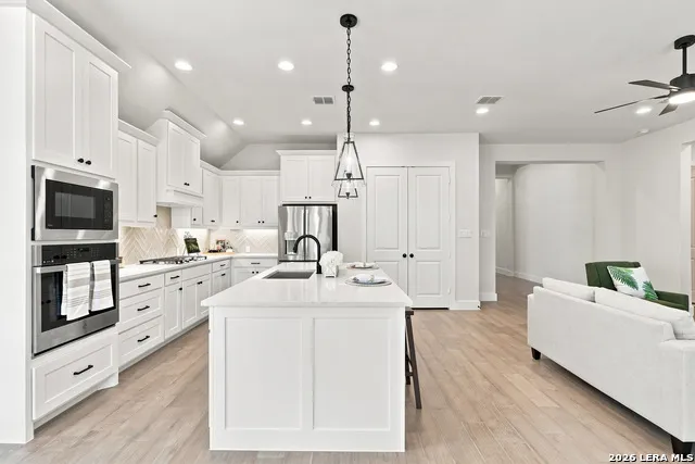 201 BREWER ST Kyle, TX 78640