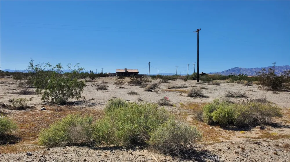 2537 Sea Flower Thermal, CA 92274