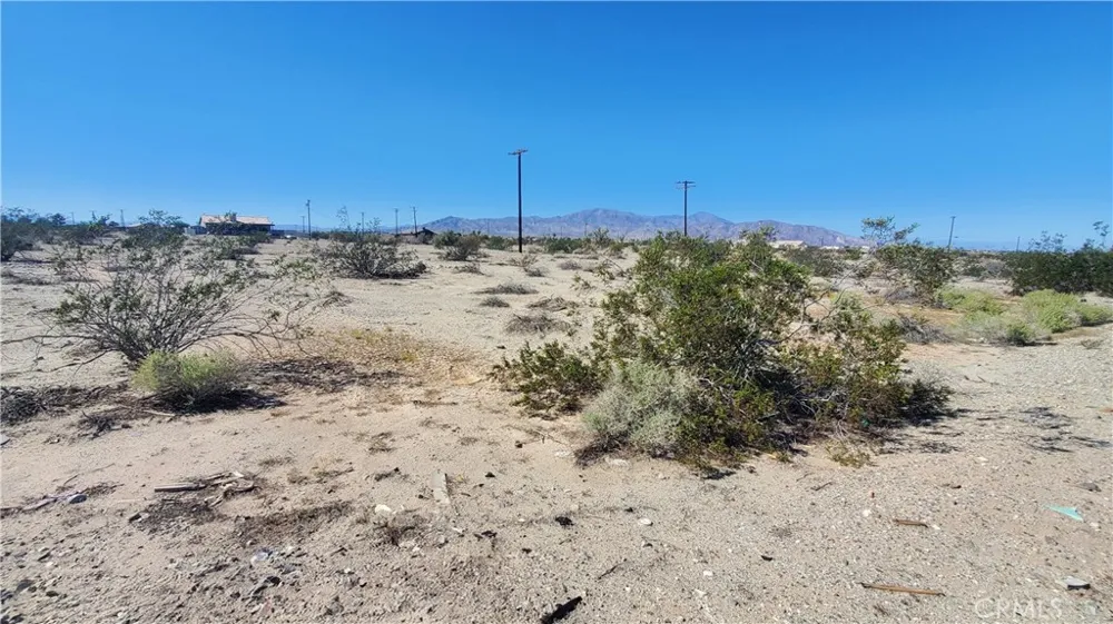 2537 Sea Flower Thermal, CA 92274