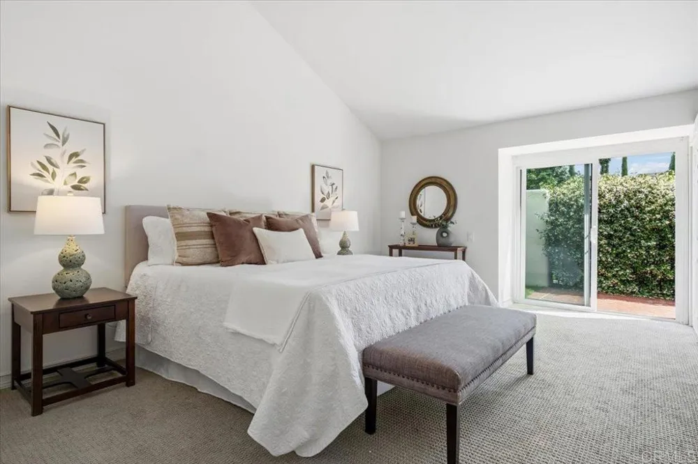 3803 Via Pasatiempo Rancho Santa Fe, CA 92091