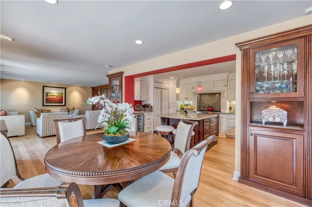 2183 Vista Entrada Newport Beach, CA 92660