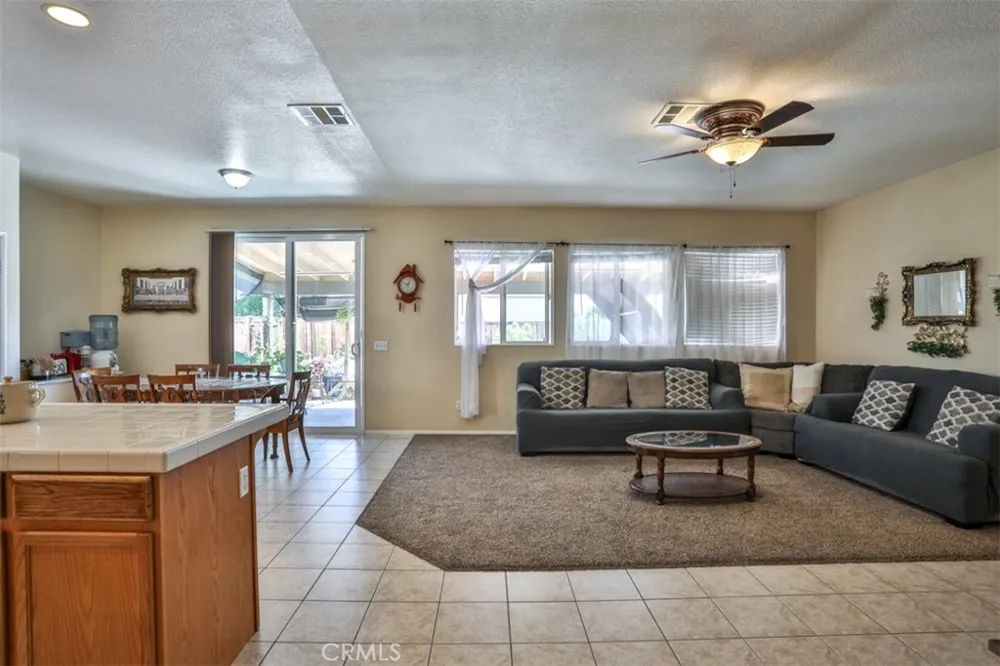 14751 Shetland Court Victorville, CA 92394