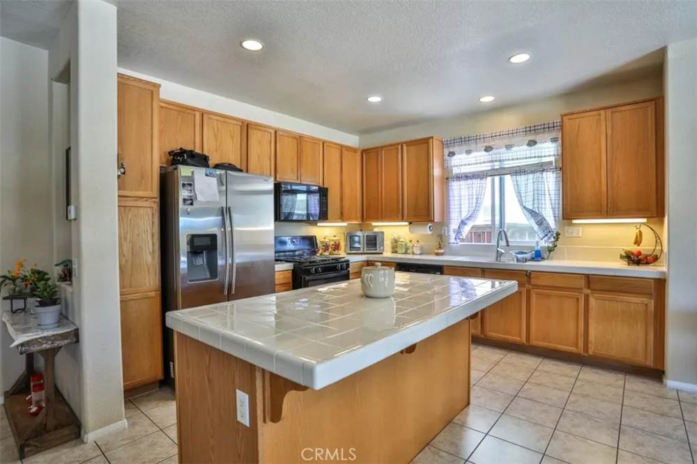 14751 Shetland Court Victorville, CA 92394