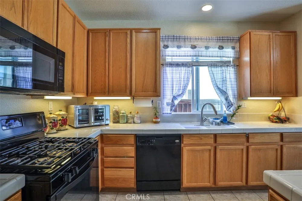 14751 Shetland Court Victorville, CA 92394
