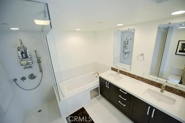 7133 Hawthorn Avenue #202 Hollywood, CA 90046