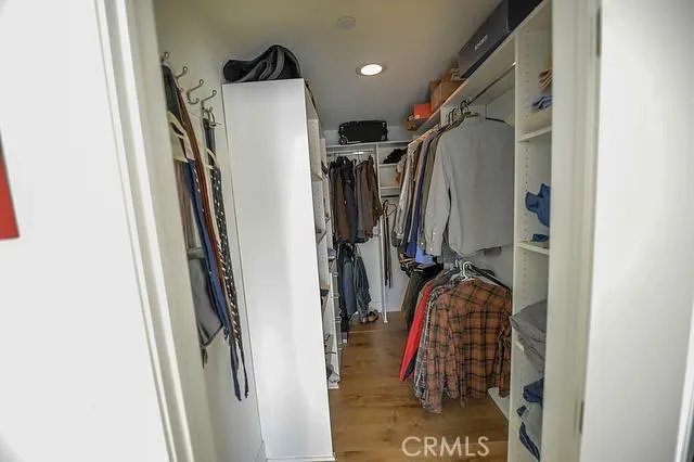 7133 Hawthorn Avenue #202 Hollywood, CA 90046