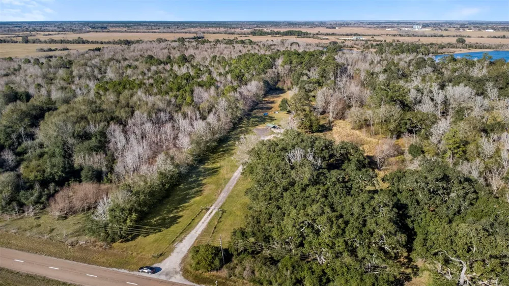 33349 Interstate 10 Anahuac, TX 77514