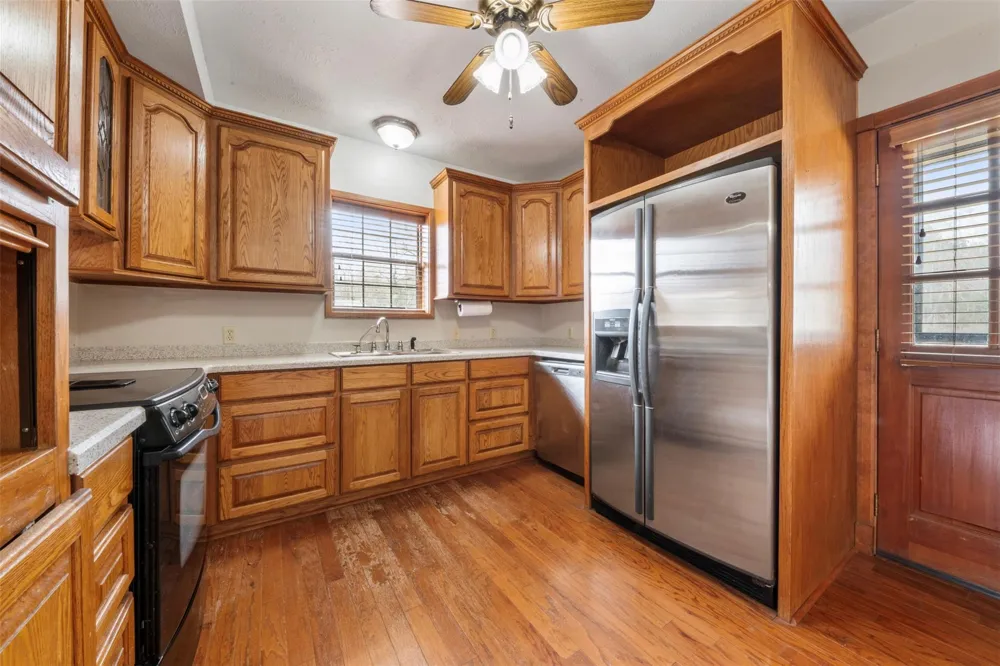 33349 Interstate 10 Anahuac, TX 77514