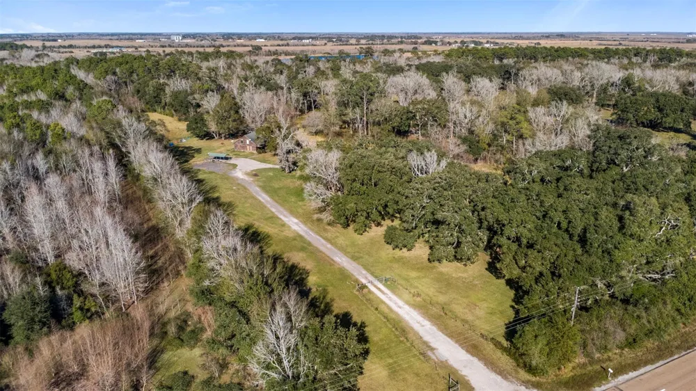 33349 Interstate 10 Anahuac, TX 77514