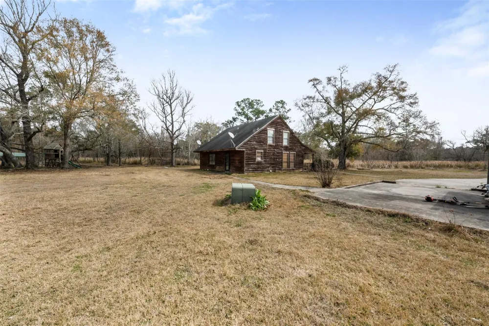 33349 Interstate 10 Anahuac, TX 77514