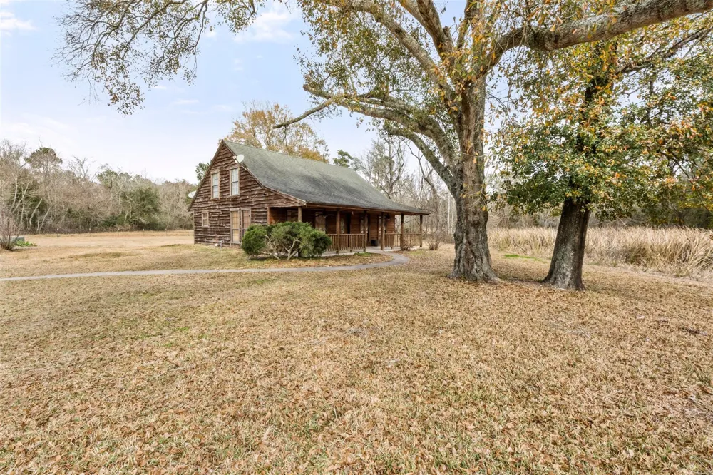 33349 Interstate 10 Anahuac, TX 77514