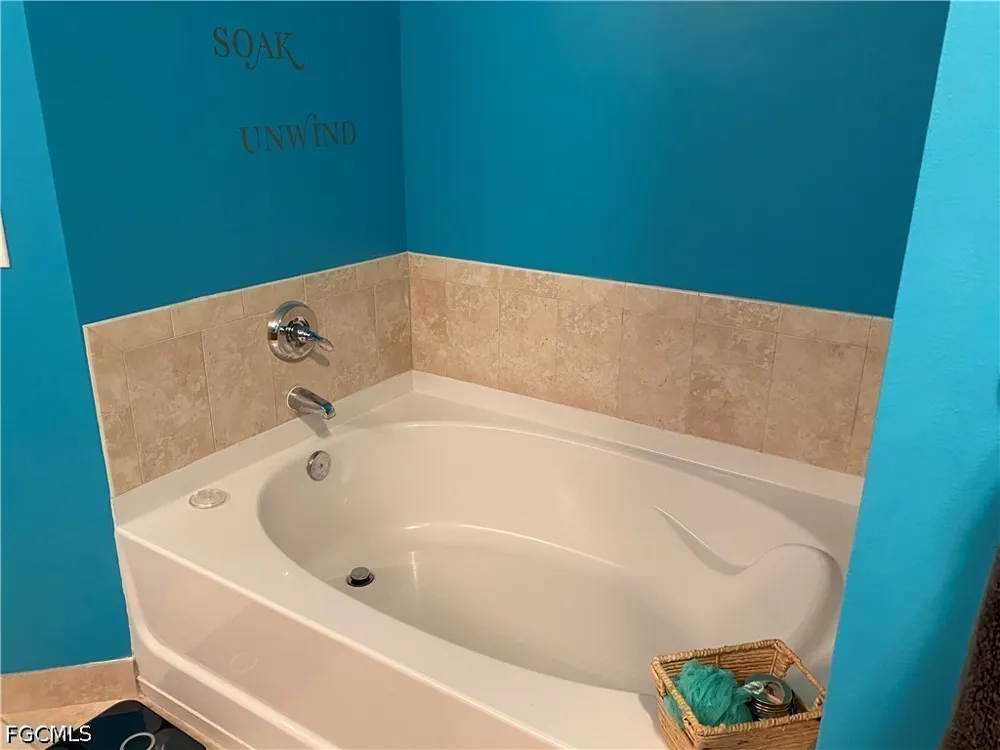 Estero Gardens Circle #205 Estero, FL 33928