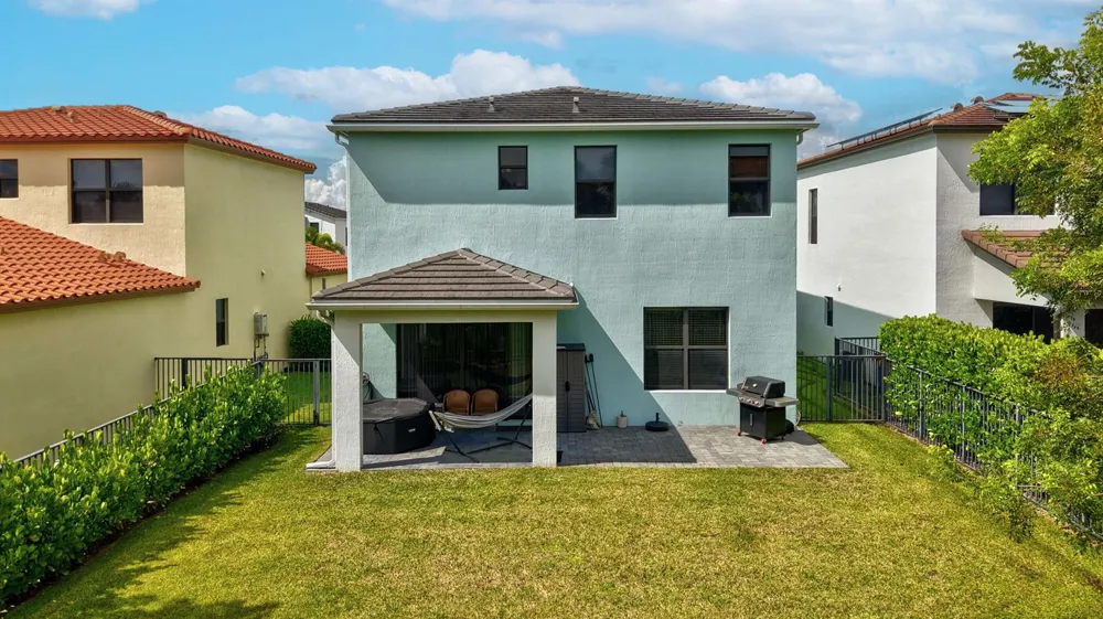 16210 Sandy Shore Drive Westlake, FL 33470