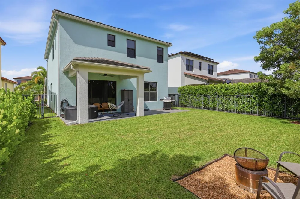 16210 Sandy Shore Drive Westlake, FL 33470