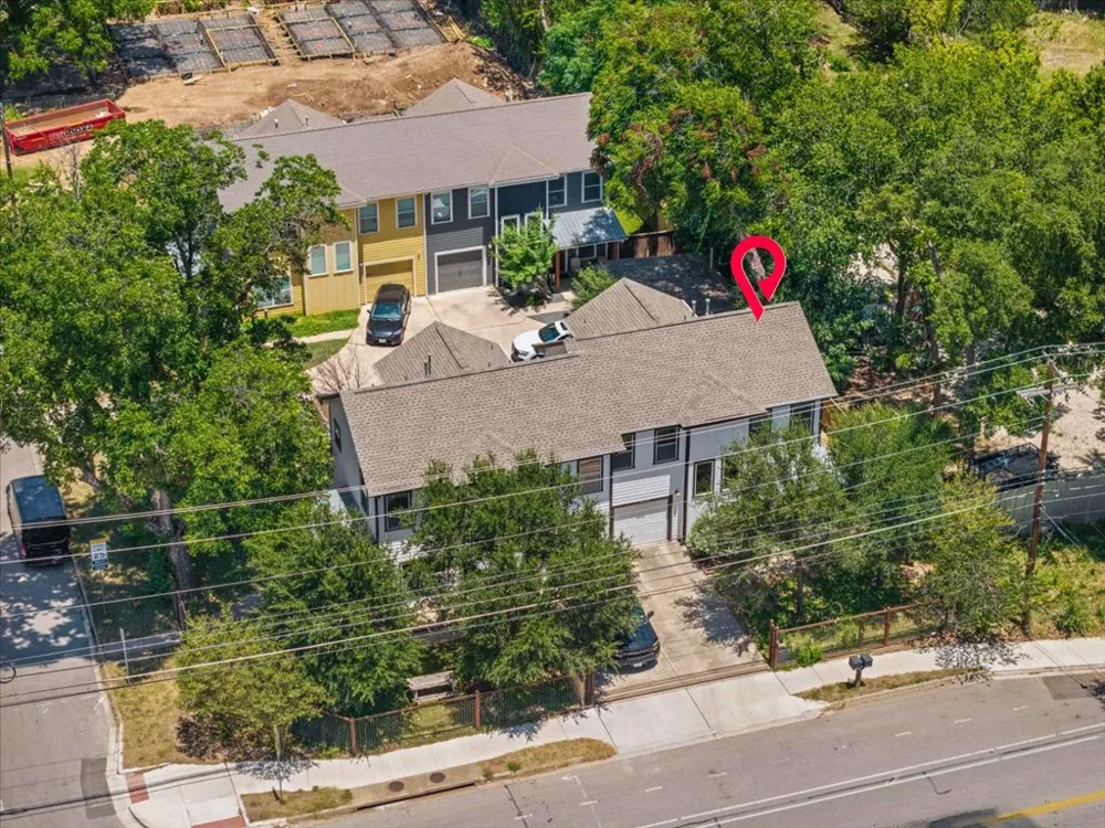 3304 E 5th Street #B Austin, TX 78702
