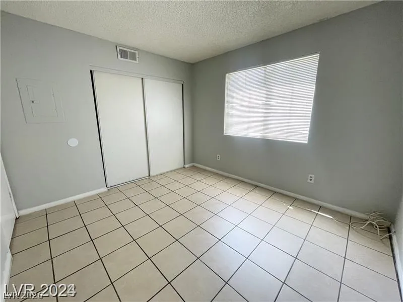 2707 Aarondavid Drive Las Vegas, NV 89121