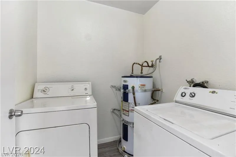 2707 Aarondavid Drive Las Vegas, NV 89121