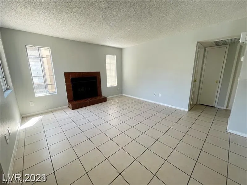 2707 Aarondavid Drive Las Vegas, NV 89121
