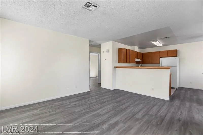 2707 Aarondavid Drive Las Vegas, NV 89121
