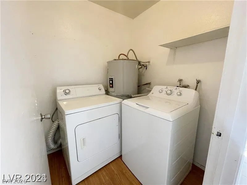 2707 Aarondavid Drive Las Vegas, NV 89121