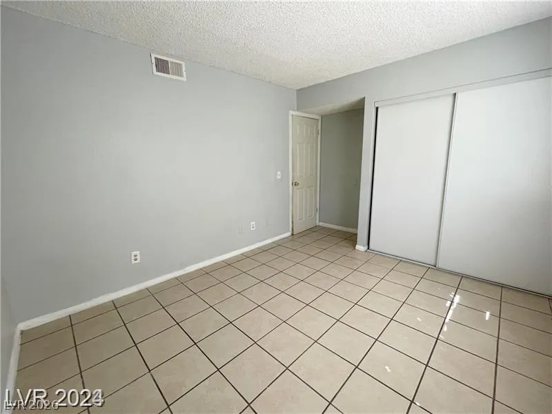 2707 Aarondavid Drive Las Vegas, NV 89121
