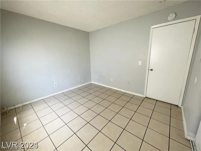 2707 Aarondavid Drive Las Vegas, NV 89121