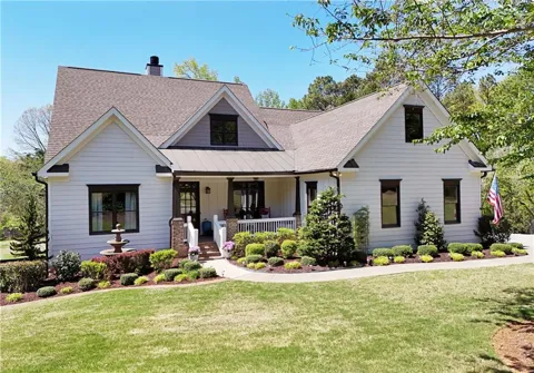 204 Lynn Lane