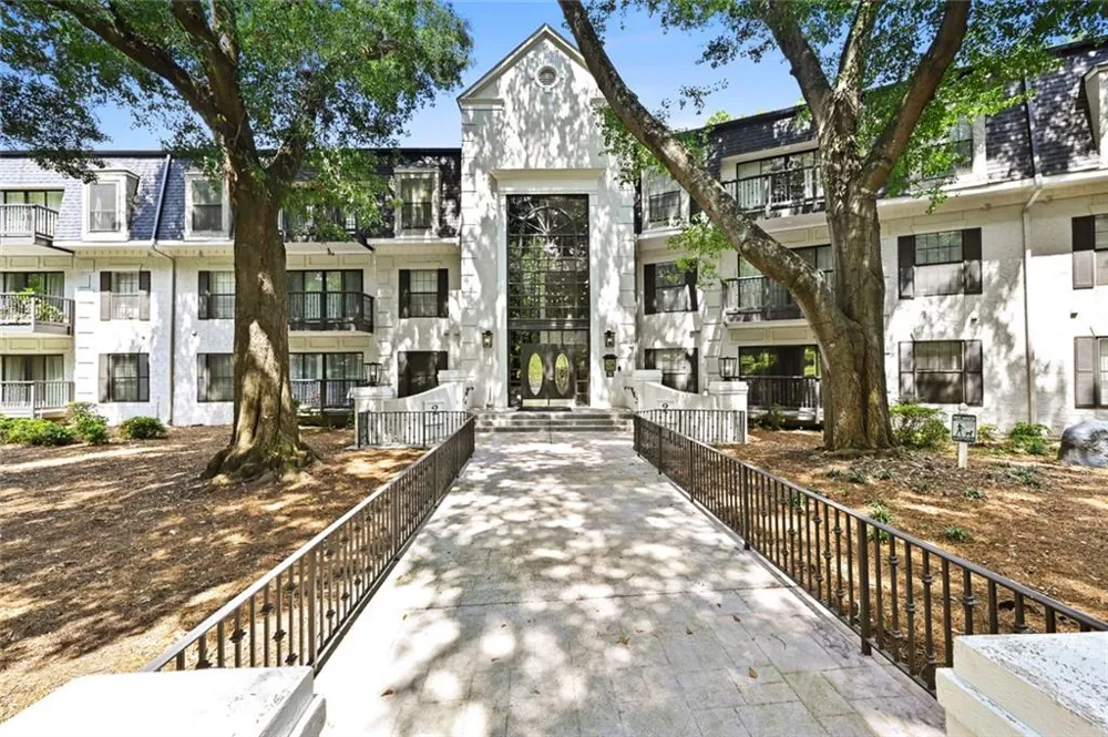 2201 Pine Heights Drive NE Atlanta, GA 30324