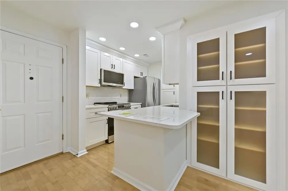 2201 Pine Heights Drive NE Atlanta, GA 30324