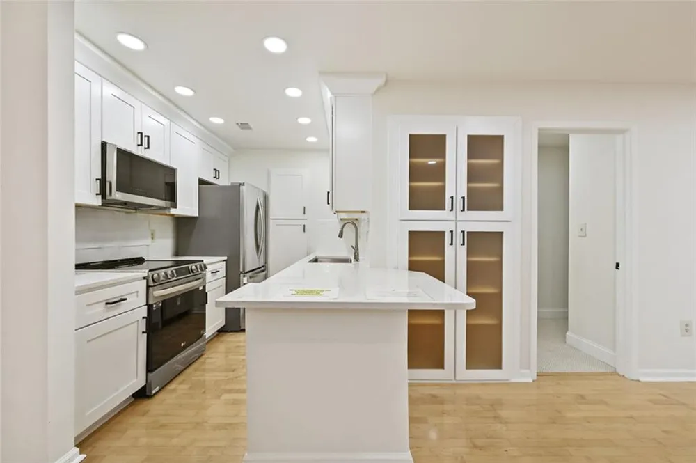 2201 Pine Heights Drive NE Atlanta, GA 30324
