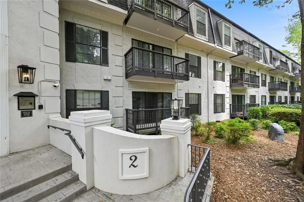 2201 Pine Heights Drive NE Atlanta, GA 30324