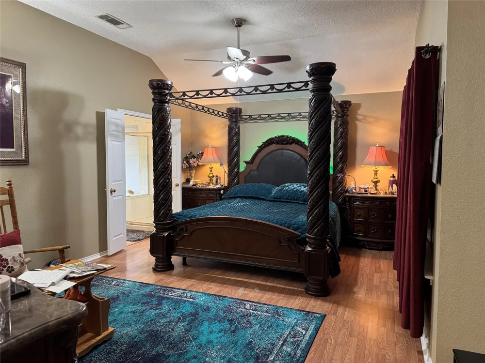 1236 Quaker Lane Lewisville, TX 75077