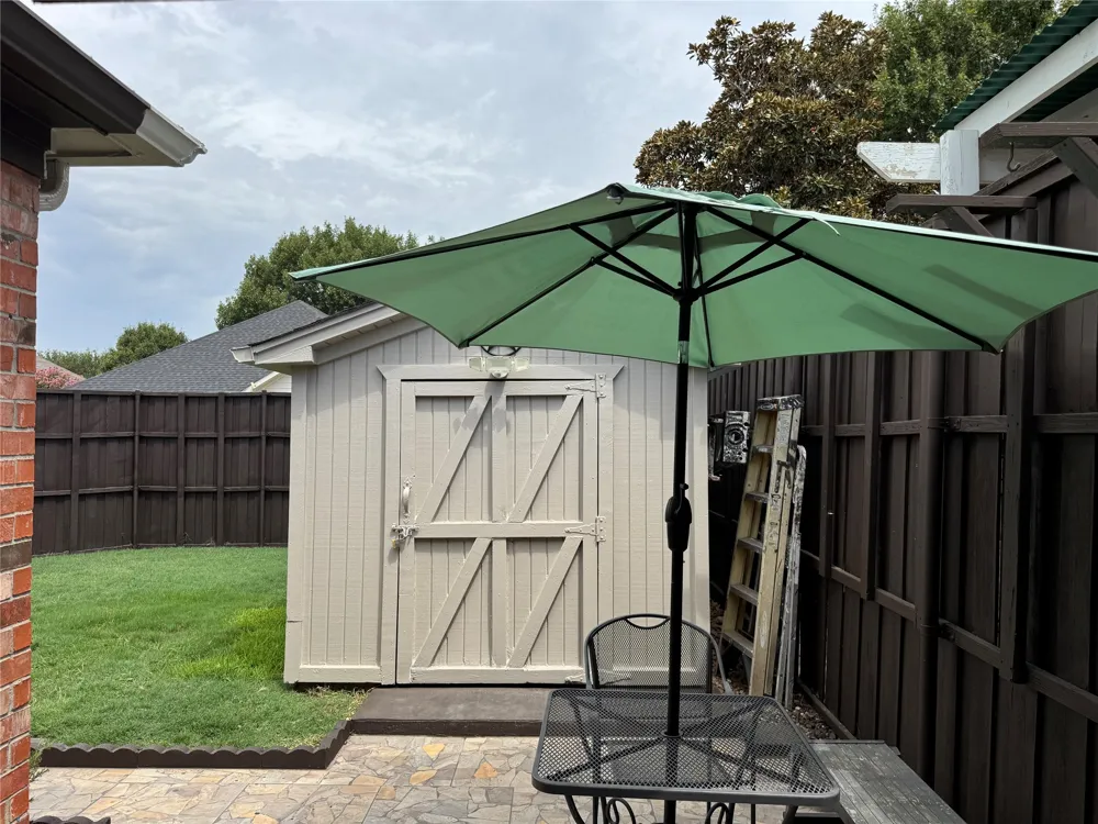 1236 Quaker Lane Lewisville, TX 75077