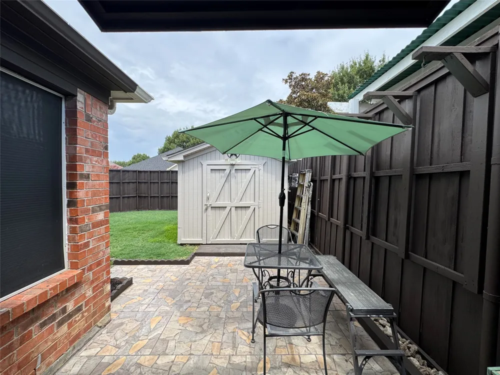 1236 Quaker Lane Lewisville, TX 75077
