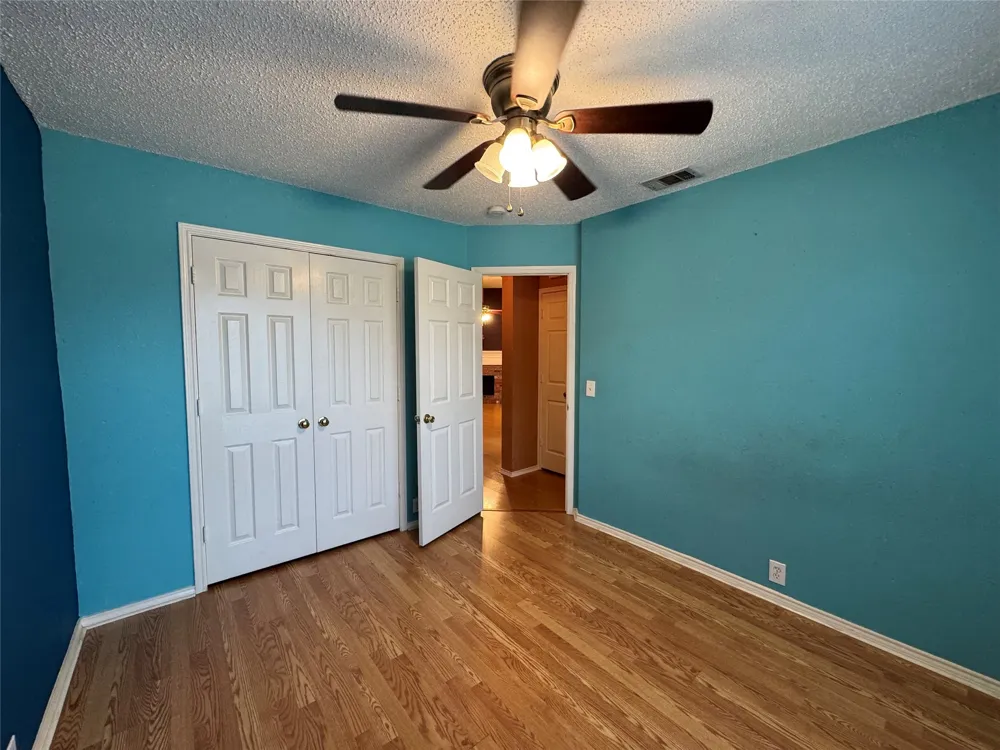 1236 Quaker Lane Lewisville, TX 75077