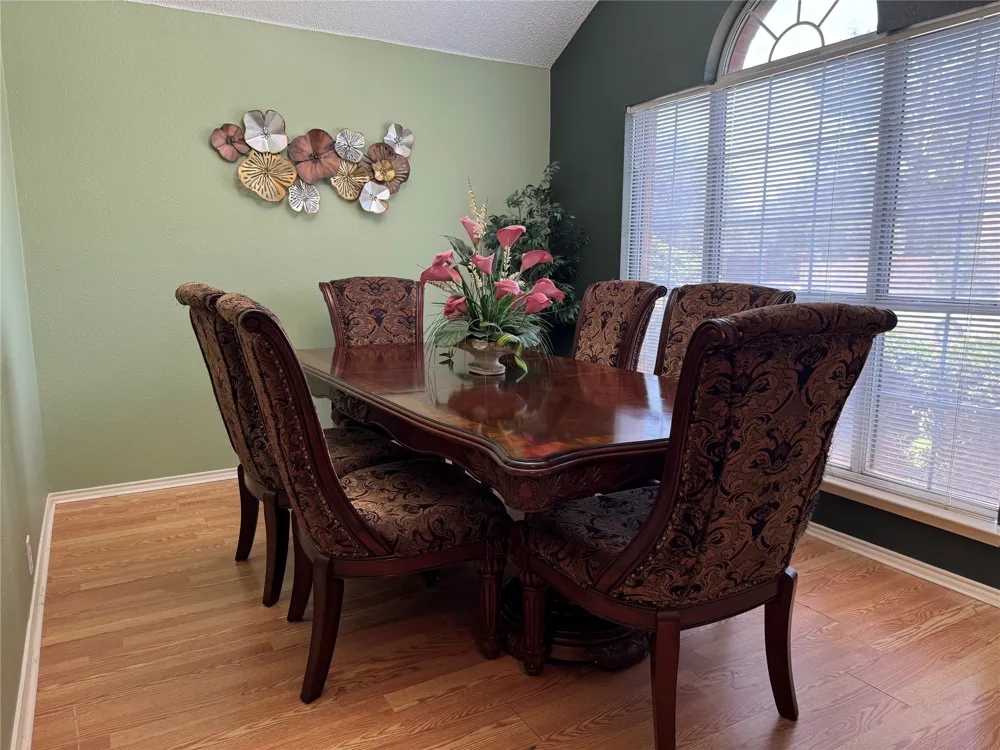 1236 Quaker Lane Lewisville, TX 75077