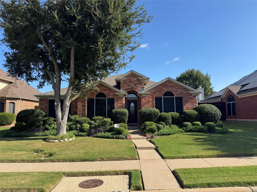1236 Quaker Lane Lewisville, TX 75077