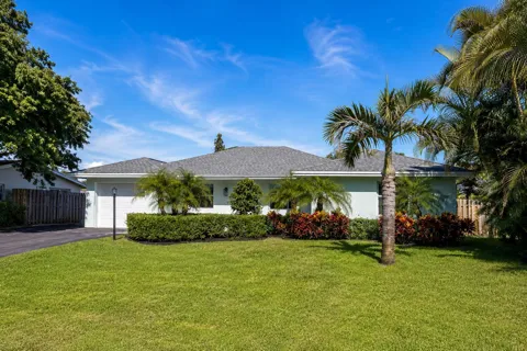 364 VENUS AVENUE